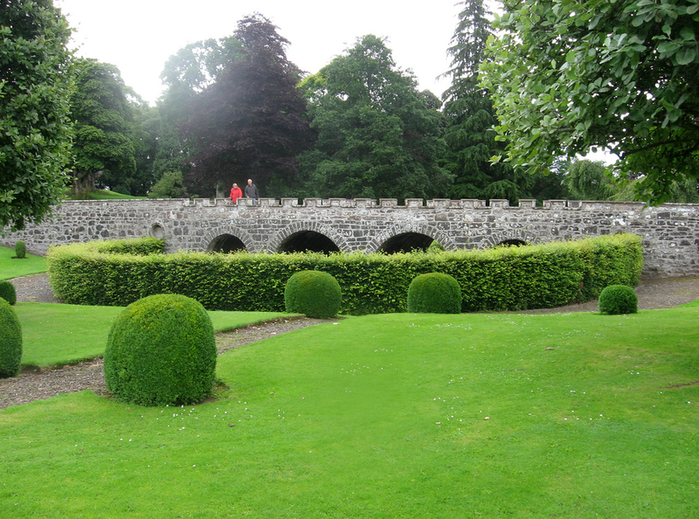 All sizes Drummond Castle Gardens Flickr - PhotoSharing! (900x719, 717Kb)