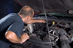  Fixing-a-car (700x464, 303Kb)