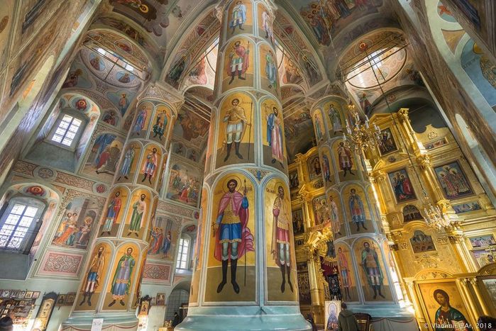 assumption-cathedral-kolomna-kremlin-russia-13 (700x467, 99Kb)