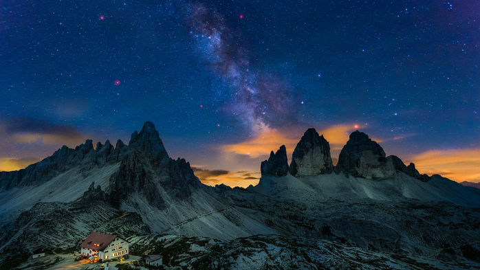 Milky Way over Tre Cime di Lavaredo, Dolomites, Alps, Italy (700x393, 334Kb)