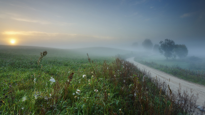 Morning light in Pomorskie province in north Poland, Kashubia (Kaszuby) district, Poland (700x393, 291Kb)