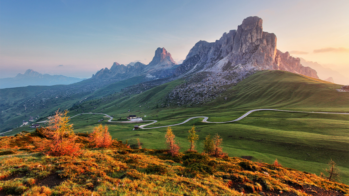 Nature and mountains landscape in Alps, Passo Giau, Dolomites, Italy (700x393, 426Kb)