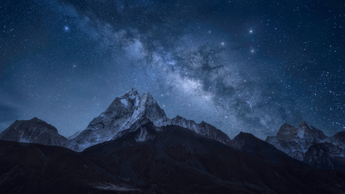Milky way over Ama Dablam, Dingboche, Sagarmāthā National Park, Nepal (700x393, 237Kb)