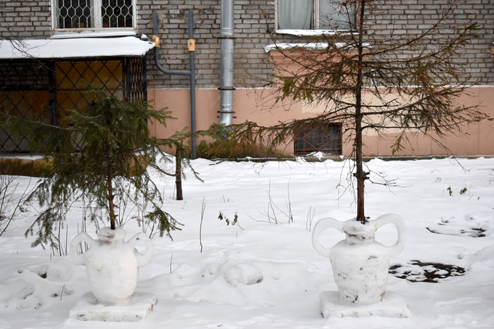 Снежные-скульптуры-на-Ланском,-11-дек-2023-(6) (700x467, 347Kb)