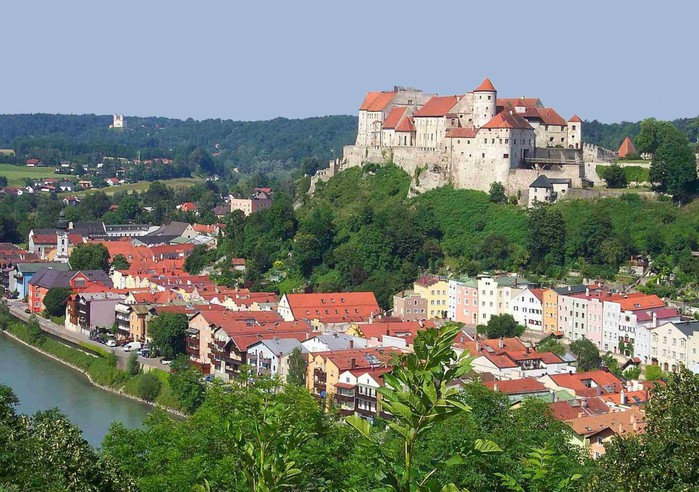 99102176_Burg_zu_Burghausen_1024x768 (900x692, 139Kb)