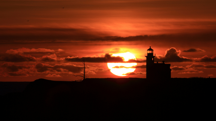 03207_aragolighthouse_2560x1440 (700x393, 214Kb)