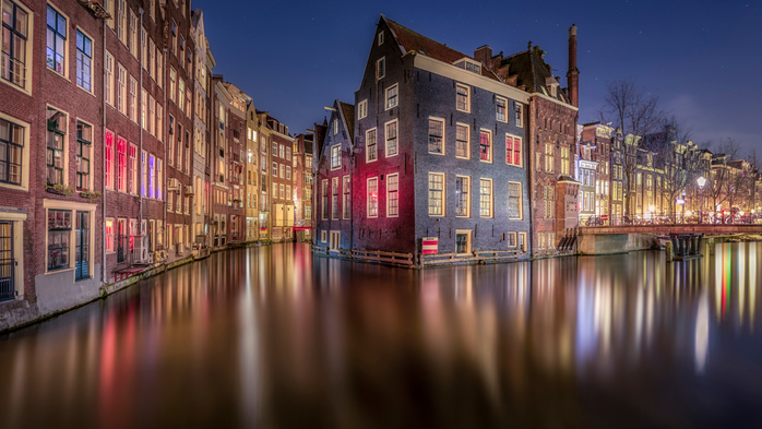 Canals at night, Dutch Venice, Amsterdam, Netherlands (700x393, 339Kb)