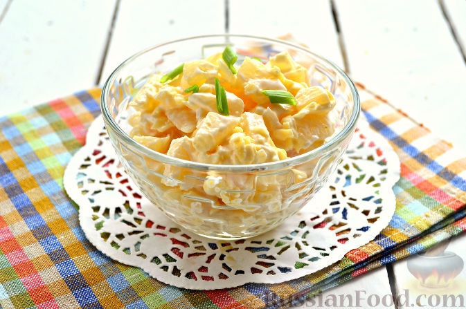 Салат с курицей, ананасом, яйцом, сыром и чесноком - 11 рецептов с пошаговыми фото