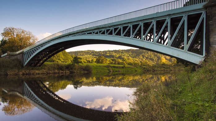 Bigsweir bridge on the river Wye near Monmouth, Monmouthshire, Wales, UK (700x393, 387Kb)