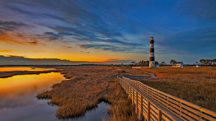 Bodie Island Lighthouse on North Carolina's Outer Banks (700x393, 319Kb)