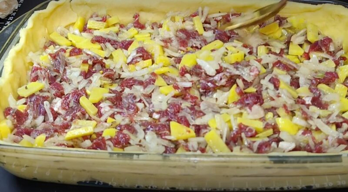 пирог с мясной начинкой2 (700x387, 311Kb)