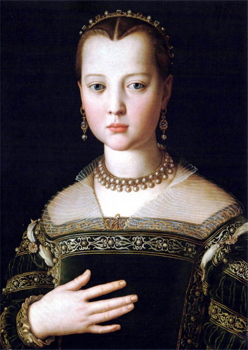 1551 Maria de' Medici. , , 52 x 38 cm.   (495x700, 113Kb)