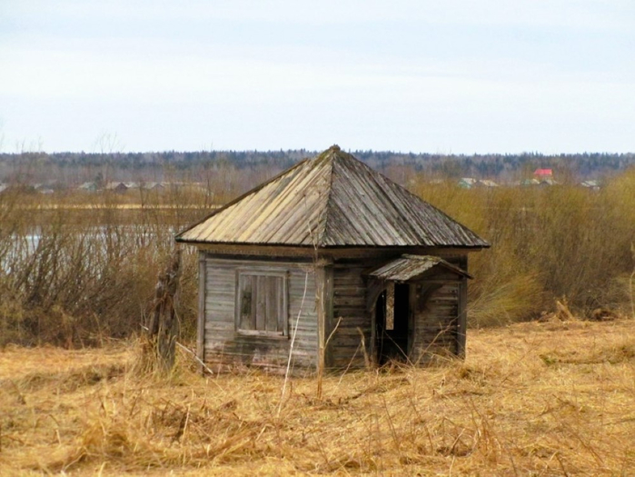 Чекуево. Часовня Модеста и Власия, 1776 г., перевезена в 1960-х гг. из д. Пянтино (700x525, 340Kb)