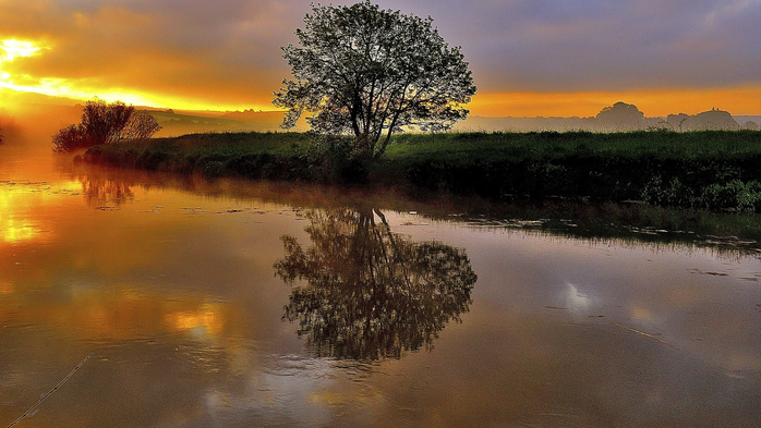 Sunrise Wonder, River Arun, England, UK (700x393, 355Kb)