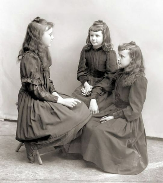 сша Три сестры, Огайо, США 1895 год (541x610, 137Kb)
