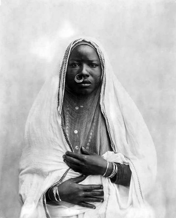 Суданская женщина, 1920 (565x700, 155Kb)