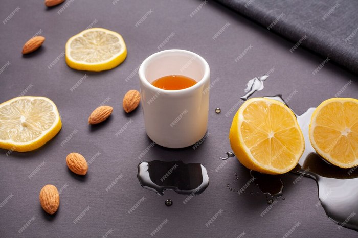 close-up-cup-tea-surrounded-by-lemon-slices_23-2148371992 (700x466, 62Kb)