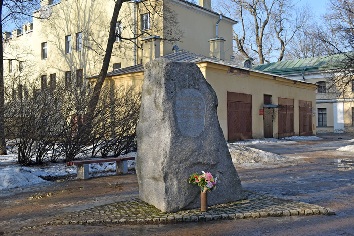3-мар-2024,-памятник-павшим-в-сов-финской-войне-(3) (700x467, 493Kb)