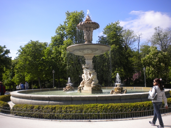 4878453_madrii16 (700x525, 317Kb)