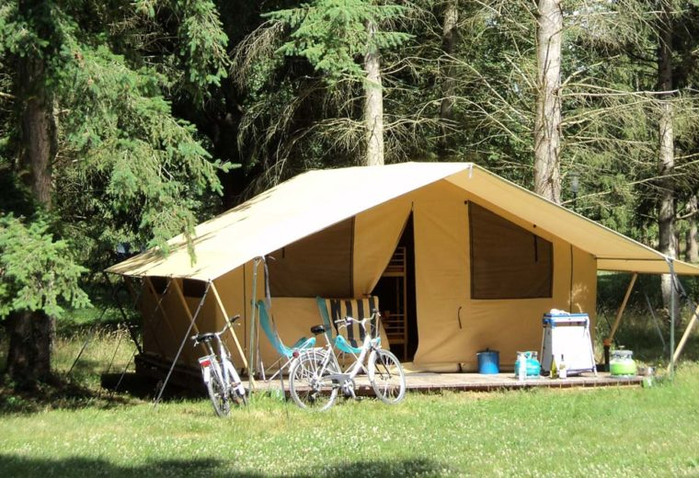 camping-huttopia-la-claree-tent-760x520 (700x478, 417Kb)
