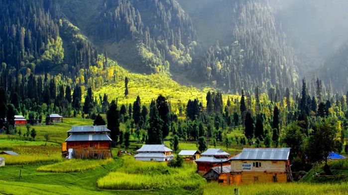 What are the top travel destinations in Jammu and Kashmir (700x393, 65Kb)