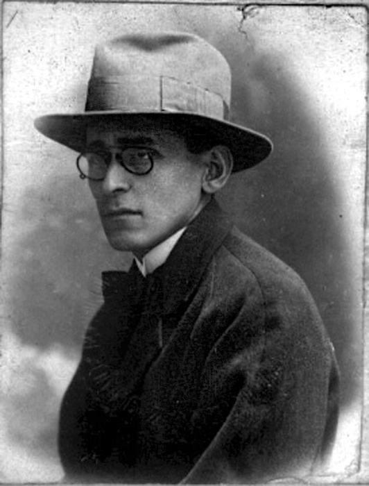 José_Carlos_Mariátegui1922 (532x700, 183Kb)