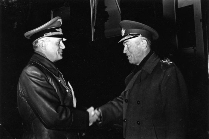 Ion_Antonescu_Joachim_von_Ribbentrop (700x463, 131Kb)