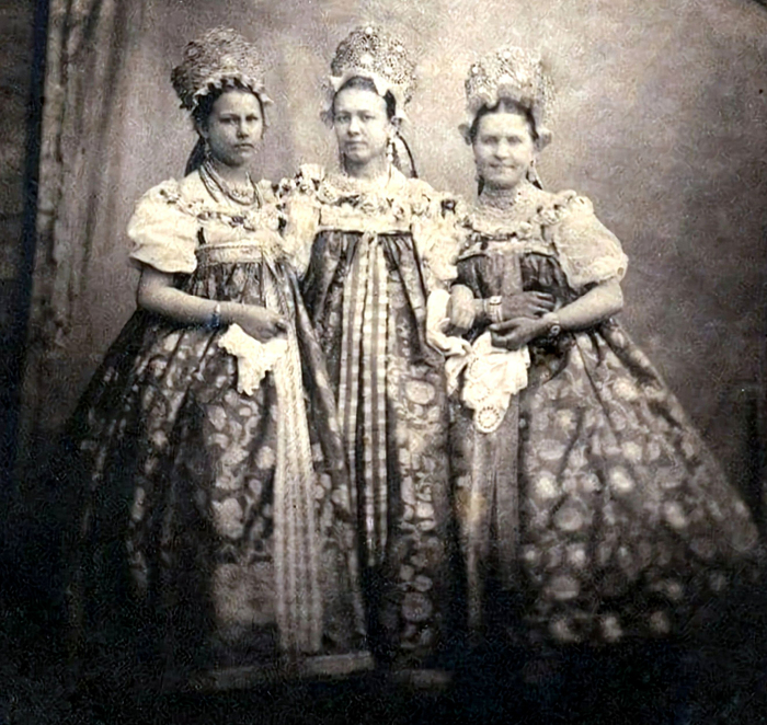  оссия Девушки из Вологды, 1864 год (700x662, 518Kb)