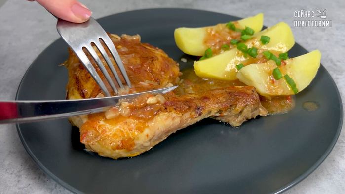 Курица по-венгерски: вкусный соус, нежнейшее мясо 