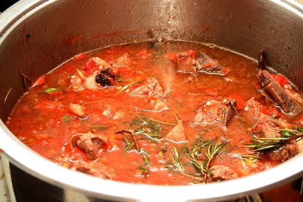 91195049_1346765988_Myaso_v_tomatnom_souse (600x400, 77Kb)