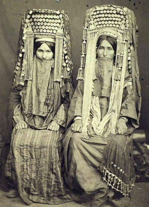  оссия Туркменки в старинных праздничных костюмах., 1878 год (504x700, 349Kb)
