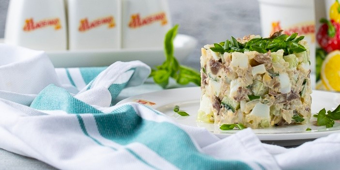 salat-s-risom-i-myasom (1) (700x350, 225Kb)