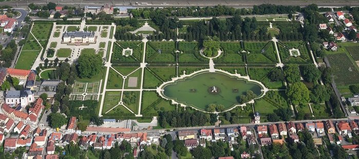 _Veitshöchheim_Palace_gardens_(view_from_the_west) (900x509, 91Kb)