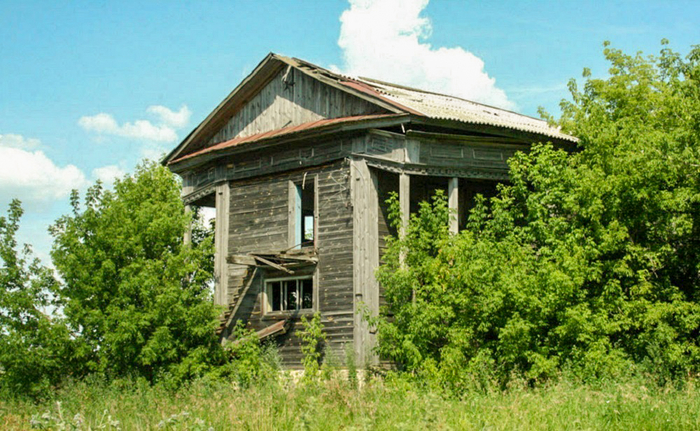 Новый Чирчим. Церковь Николая Чудотворца, 1903 г. (700x431, 460Kb)