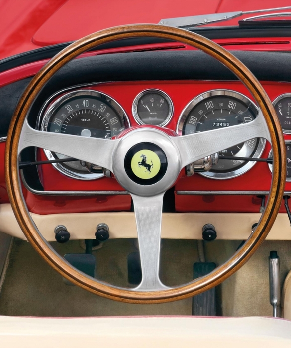 6627324_The_Classic_Car_Book_The_Definitive_Visual_History__2016__DK136 (585x700, 281Kb)