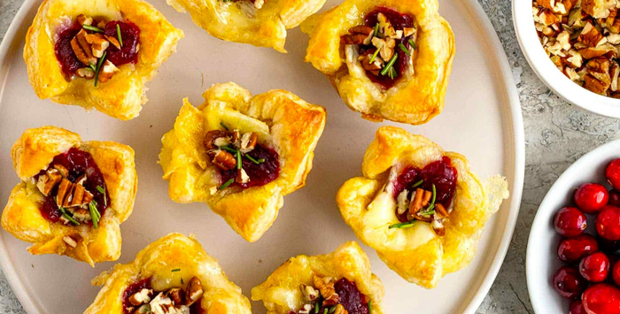 cranberry-brie-bites-17 (700x355, 362Kb)