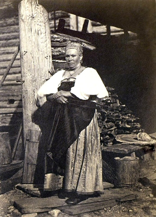  оссия Крестьянка Нижегородской губернии, 1870 год (502x700, 389Kb)