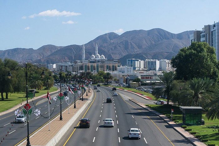 Sultan_Qaboos_Street (900x666, 89Kb)