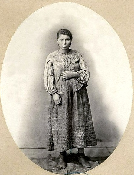  оссия Еврейская девушка Дыня Давидовна Шапиро, Малороссия 1866 год (443x576, 176Kb)