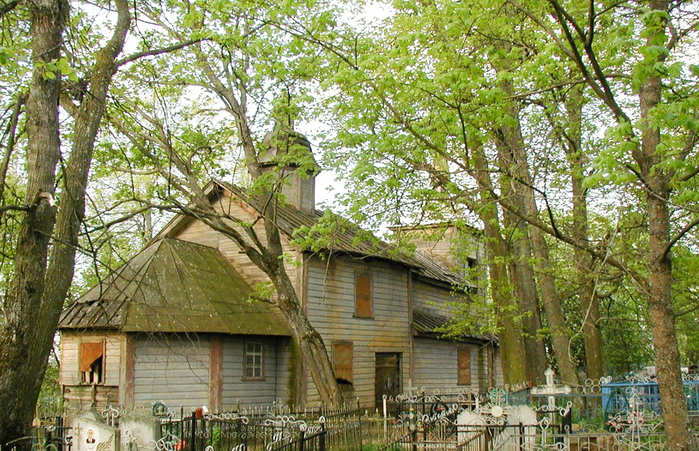 Сторожня. Церковь Воскресения Словущего, 1777 г. (фото 1) (700x451, 554Kb)