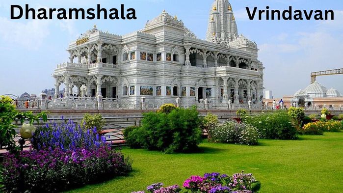 Dharamshala in Vrindavan (700x393, 73Kb)