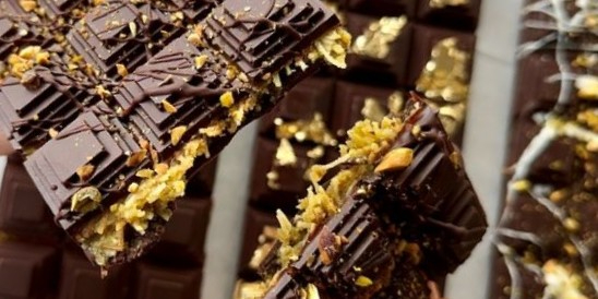 at-home-decadent-dubai-chocolate-bar-1727820588 (548x274, 149Kb)