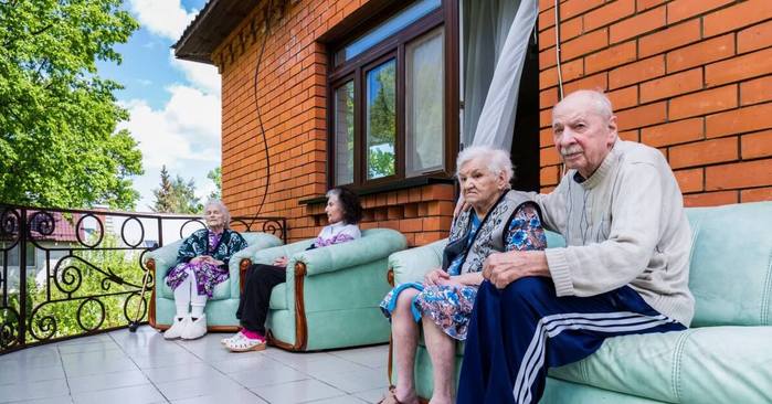7511402_Dom_prestarelih (700x366, 57Kb)