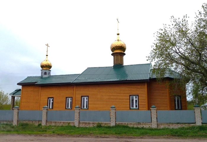 Бузаевка. Церковь Космы и Дамиана, 1868-1873 гг. (700x481, 278Kb)