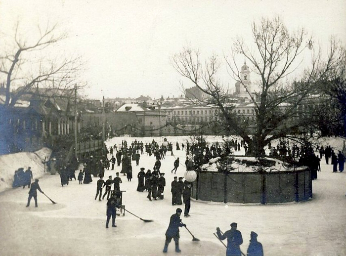 Р РѕСЃСЃРёСЏ РљР°С‚РѕРє РЅР° РџРµС‚СЂРѕРІРєРµ, РњРѕСЃРєРІР° 1902 РіРѕРґ (700x518, 324Kb)