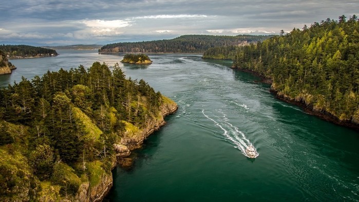 trees-landscape-forest-ship-boat-sea-bay-lake-water-rock-nature-shore-reflection-vehicle-clouds-coast-cliff-river-island-fjord-USA-pine-trees-bird's-eye-view-Washington-state-Terrain-cove-reservoir-boating-loch-waterw (700x393, 91Kb)