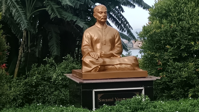 845191_yogananda (700x393, 234Kb)