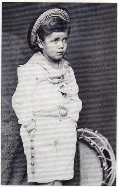 4397599_bd5f763292d5ae1af8067ee451f22344379x600 (379x600, 74Kb)