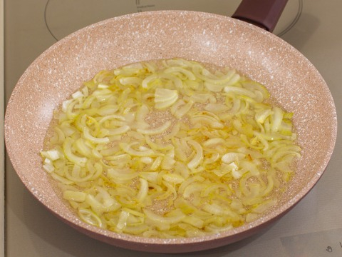 Жареная камбала под томатно-луковым соусом (4) (480x360, 148Kb)