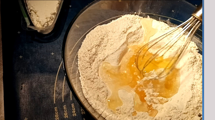 added oil (700x393, 292Kb)